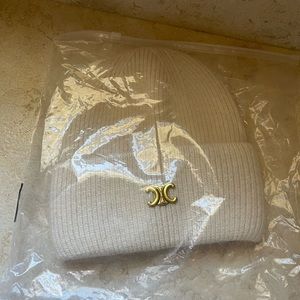 Brandnew beanie
